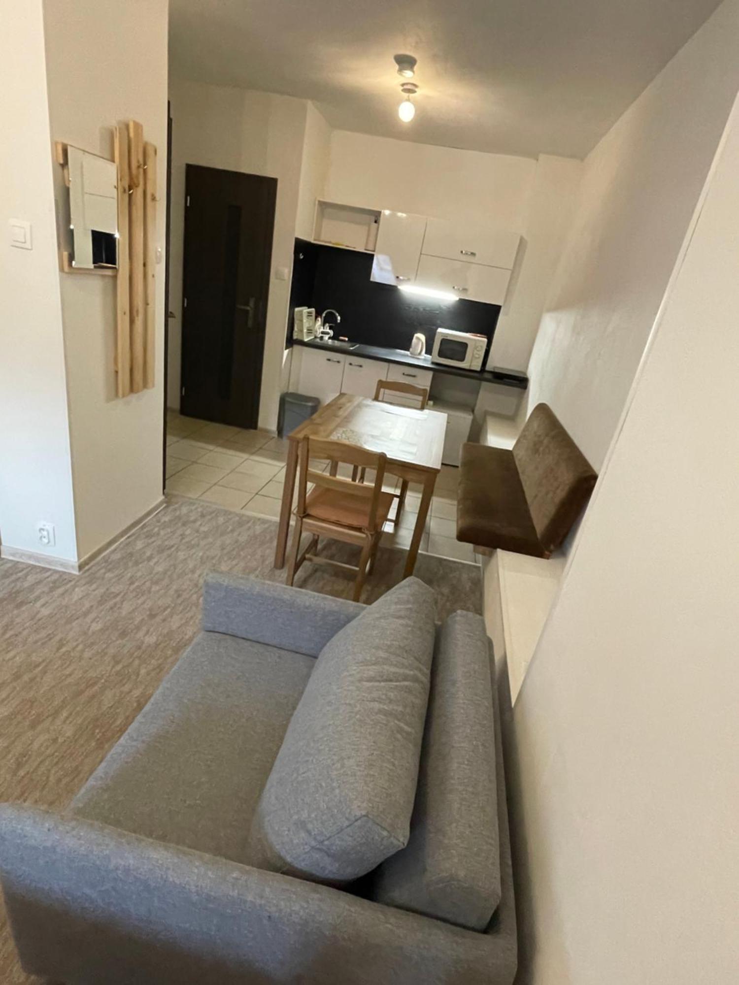 Gasthaus Zu Hause Vrbov Zimmer foto